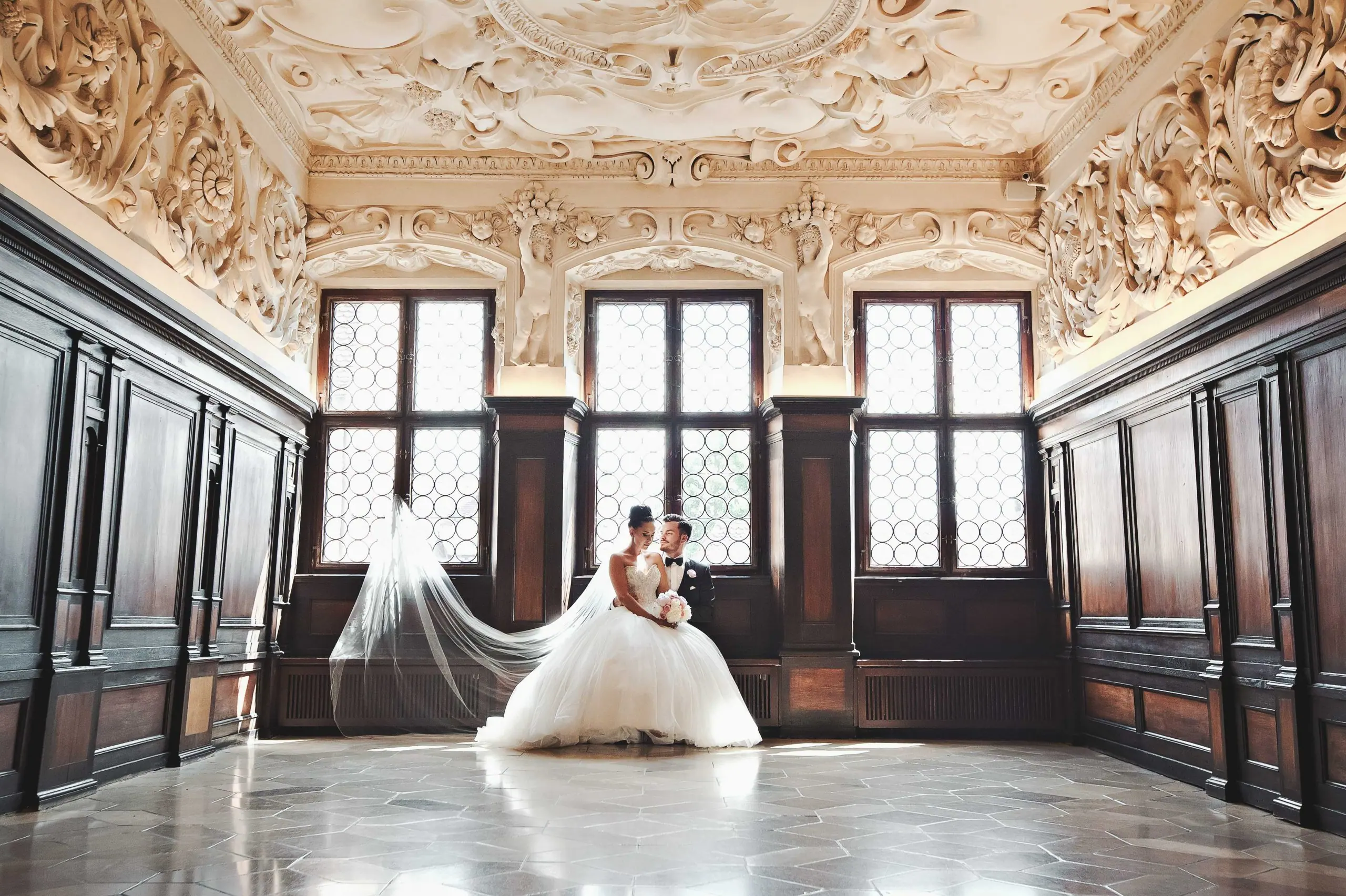 Braut im historischen Saal – Studio Obholz